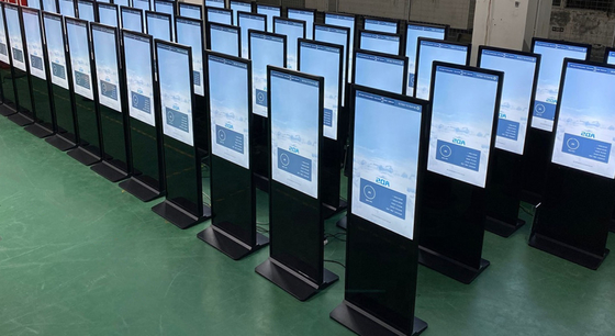 เครือข่าย LCD ตั้งพื้น Digital Signage Capacitive Multi Touch TV
